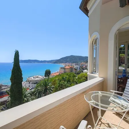 Hostdomus - Elite With Private Parking Appartement Alassio